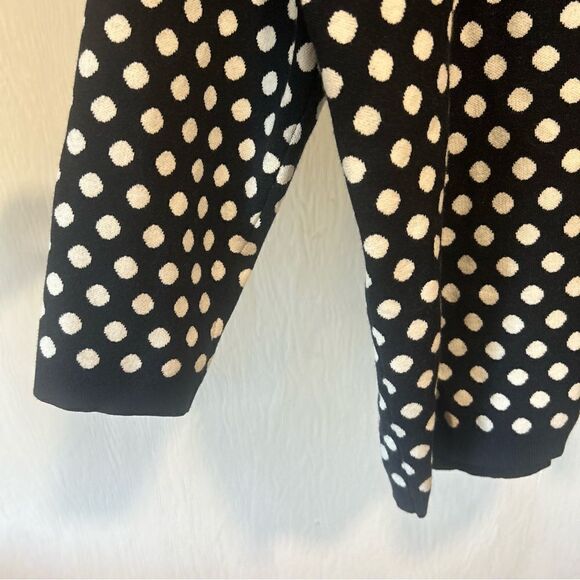 Boden Cleo Jacquard Henley Sweater in Navy and Ivory Polka Dot - Picture 8 of 11